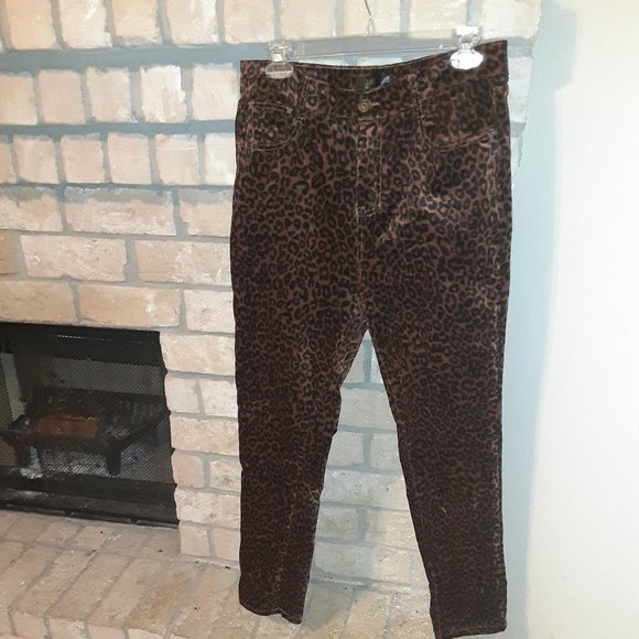 Leopard Print Faux Fur Jeans - Picture 2 of 3